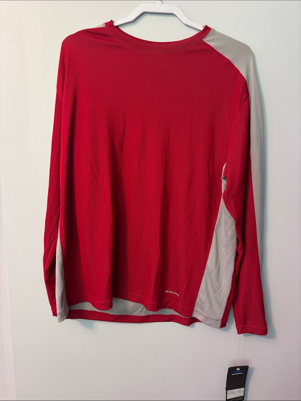 Vintage Brooks Men’s running long sleeve tech shirt